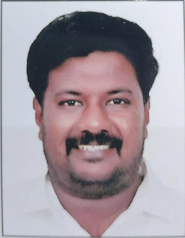 VIGNESHKUMAR S